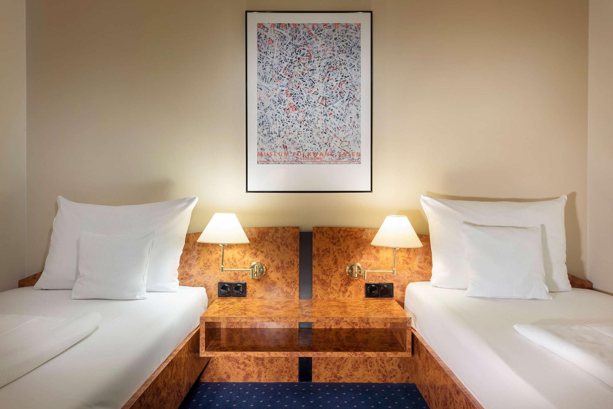 Essential By Dorint Essen Hotel ภายนอก รูปภาพ