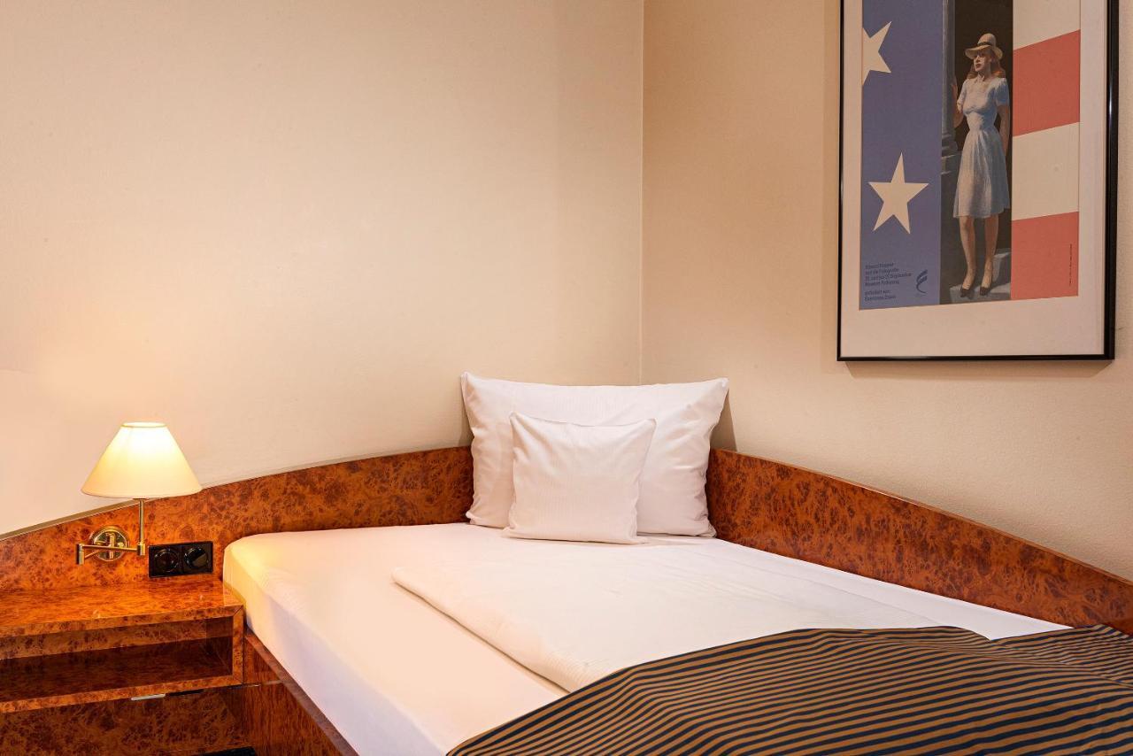 Essential By Dorint Essen Hotel ภายนอก รูปภาพ