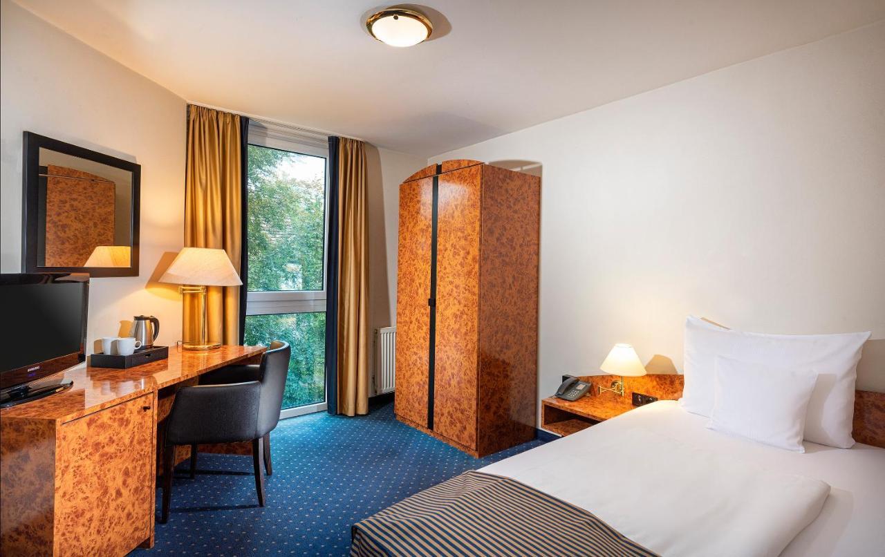 Essential By Dorint Essen Hotel ภายนอก รูปภาพ